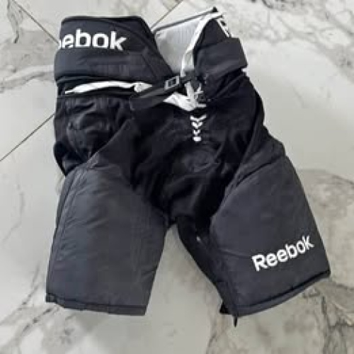 Hockey pants for kids