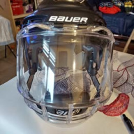Bauer Ice Hockey Helmet Size Senior Small Very Good Condition